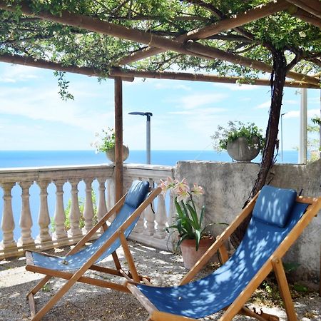 Belvedere Amodeo - Terrace, Seaview, Wifi Конка-дей-Марини Экстерьер фото