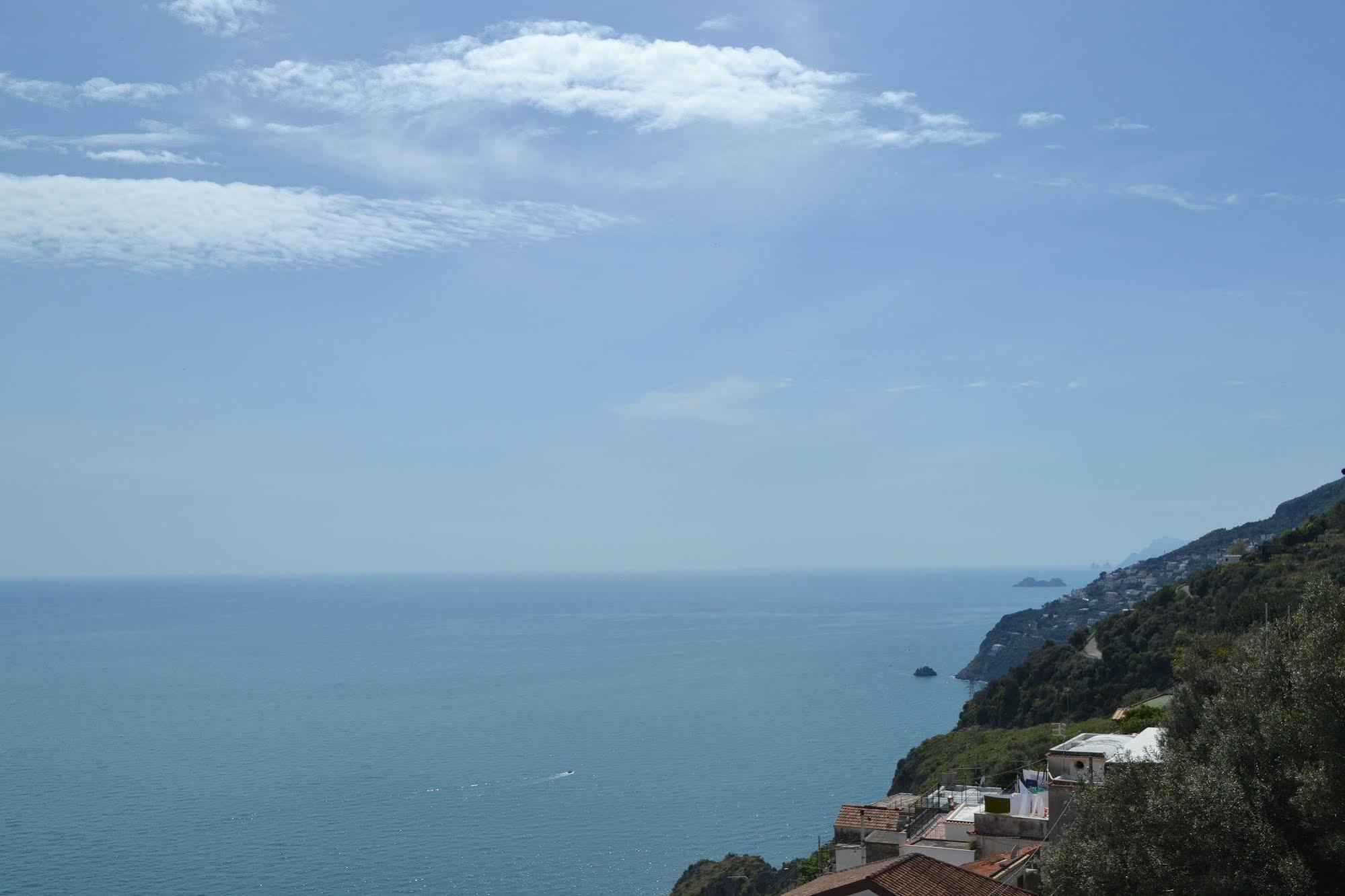 Belvedere Amodeo - Terrace, Seaview, Wifi Конка-дей-Марини Экстерьер фото